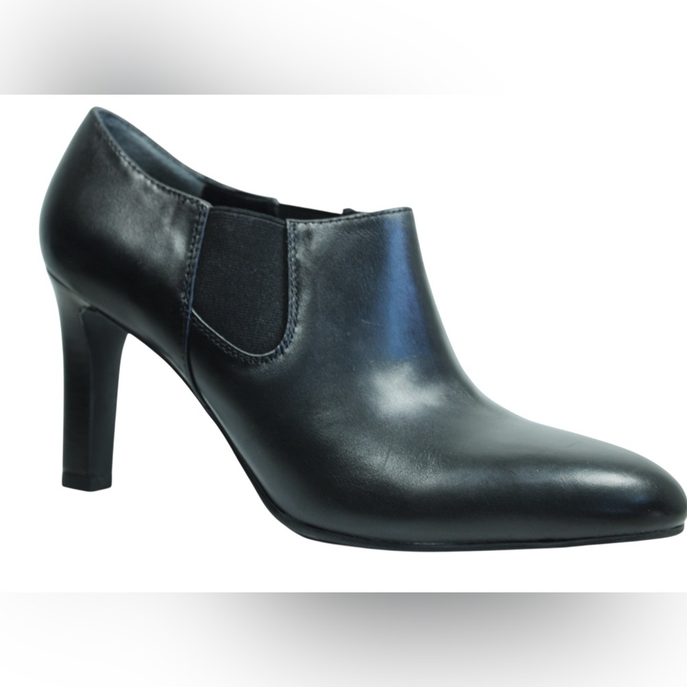 Franco Sarto Suri Chelsea Black Leather Heeled Ankle Booties Womens Boots Sz 8.5